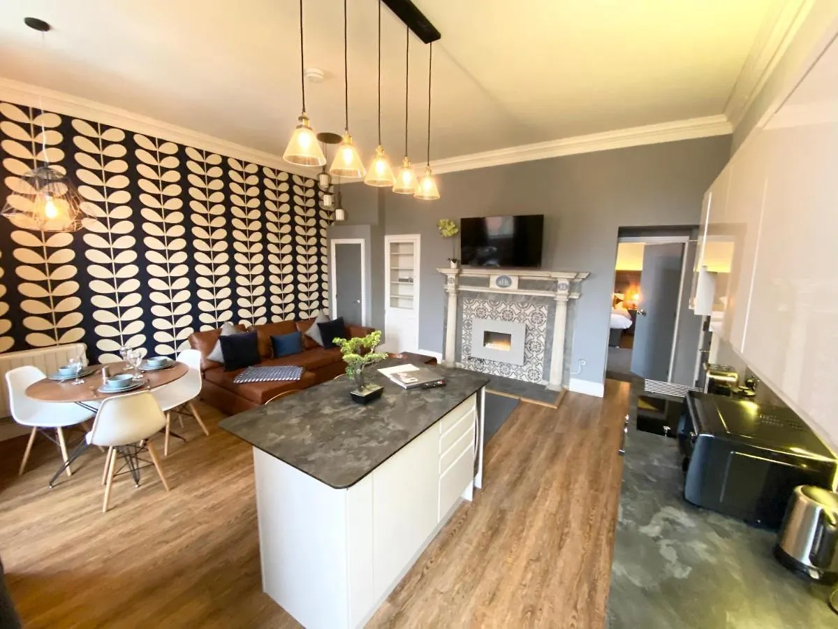The Waterhouse At Claremont Apartments リーズ 0*,  イギリス