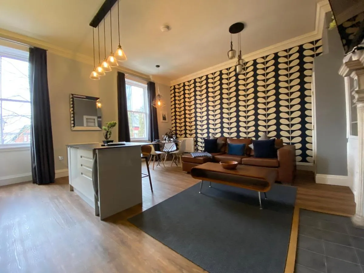 The Waterhouse At Claremont Apartments リーズ
